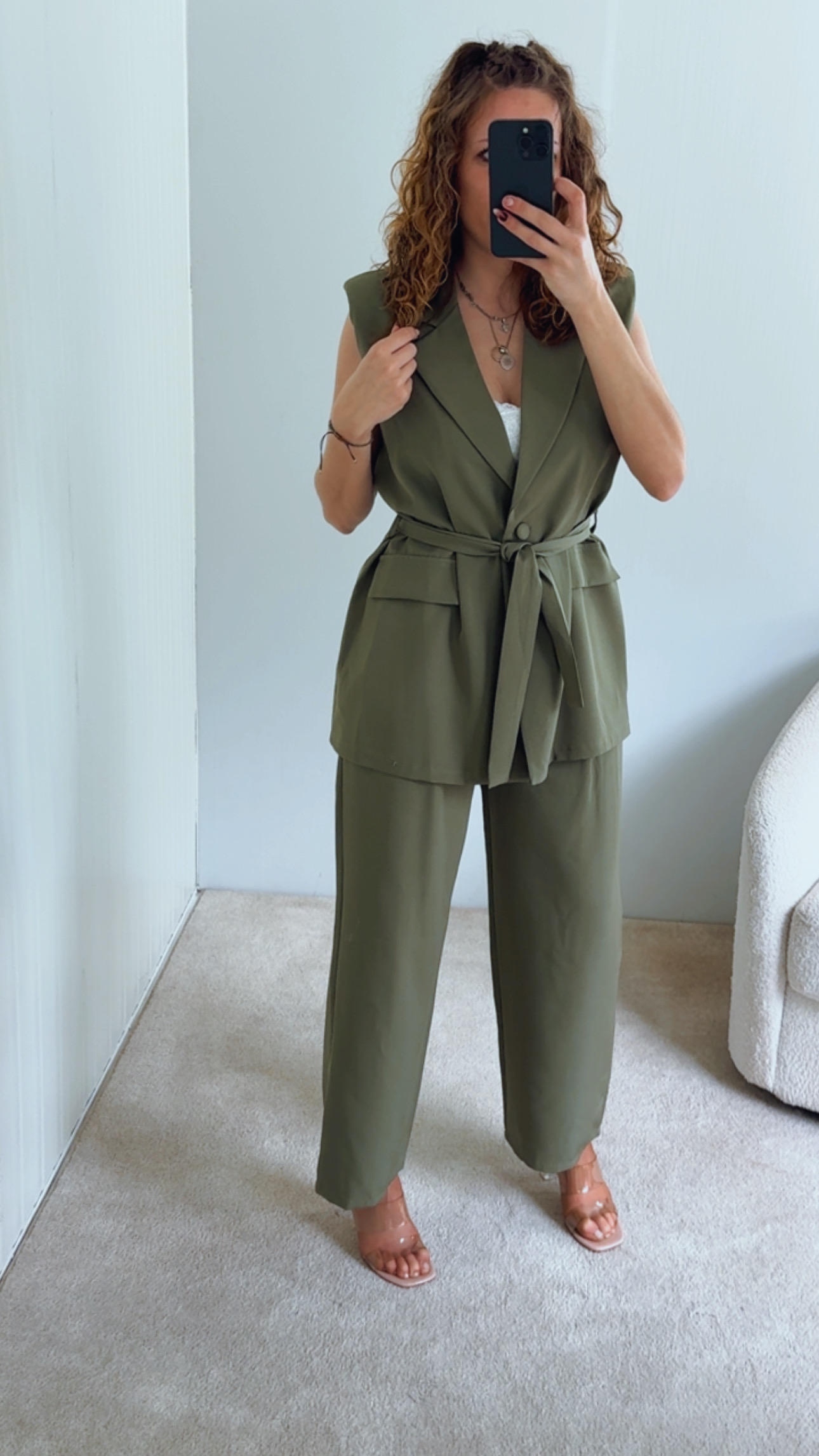 {"eId":"253376120051738","CameraPosition":1}